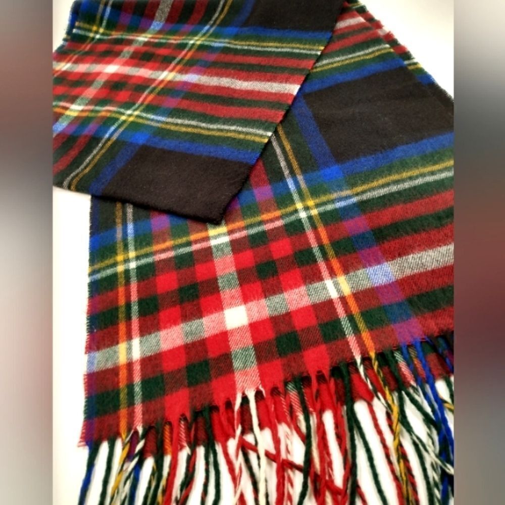 Roots Canada Long  Winter Knit Fringe Scarf Unisex - Picture 2 of 12